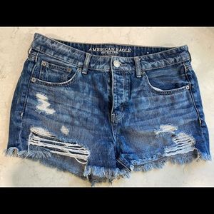 American Eagle Tomgirl Midi shorts size US 8